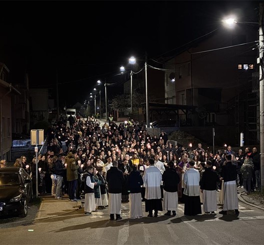 Održan križni put ulicama Sesveta